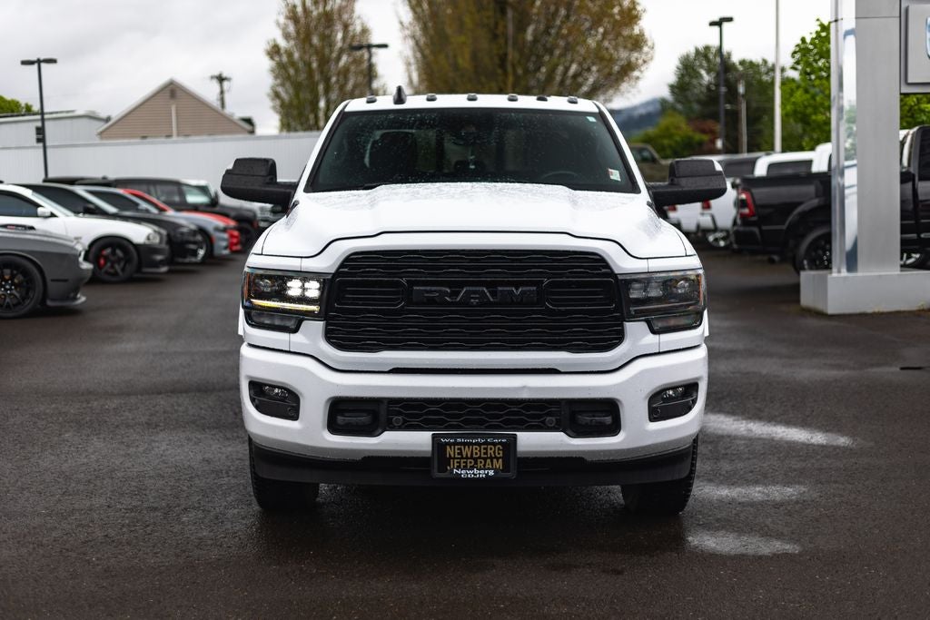2022 RAM 3500 Limited Crew Cab 4x4 8' Box