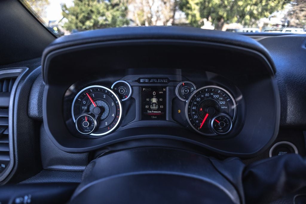 2026 RAM Ram 2500 RAM 2500 BLACK EXPRESS CREW CAB 4X4 6'4' BOX