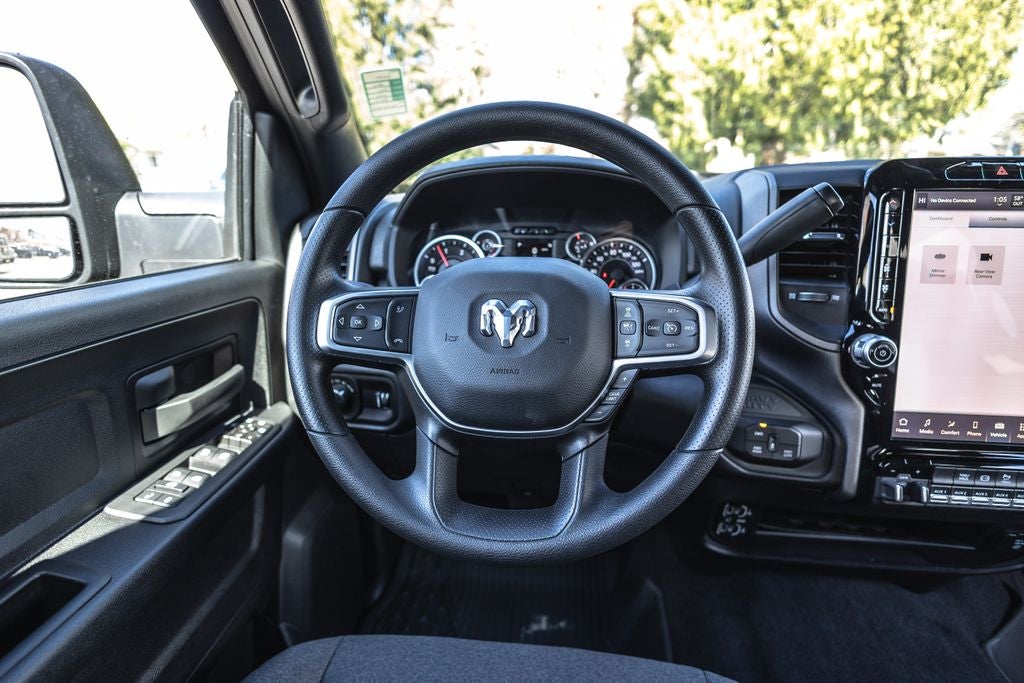 2026 RAM Ram 2500 RAM 2500 BLACK EXPRESS CREW CAB 4X4 6'4' BOX