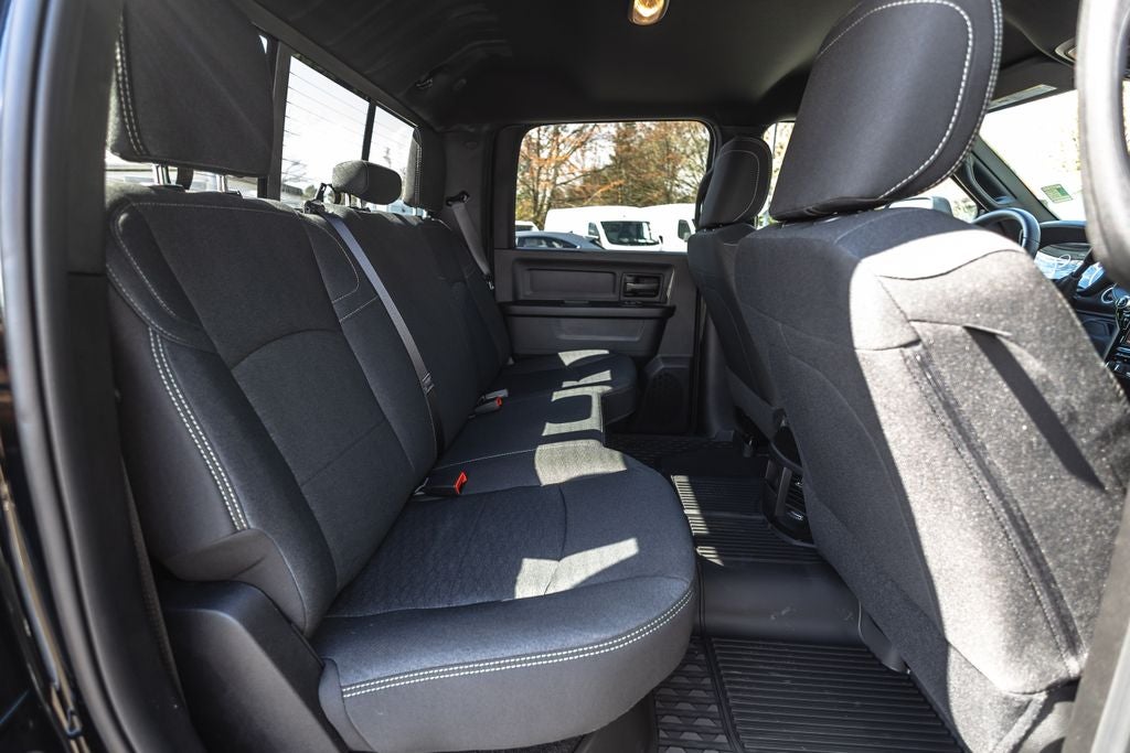 2026 RAM Ram 2500 RAM 2500 BLACK EXPRESS CREW CAB 4X4 6'4' BOX