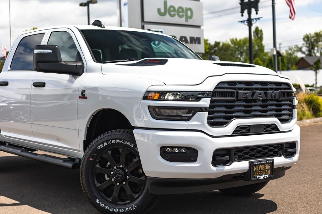 2026 RAM Ram 2500 RAM 2500 BLACK EXPRESS CREW CAB 4X4 6'4' BOX