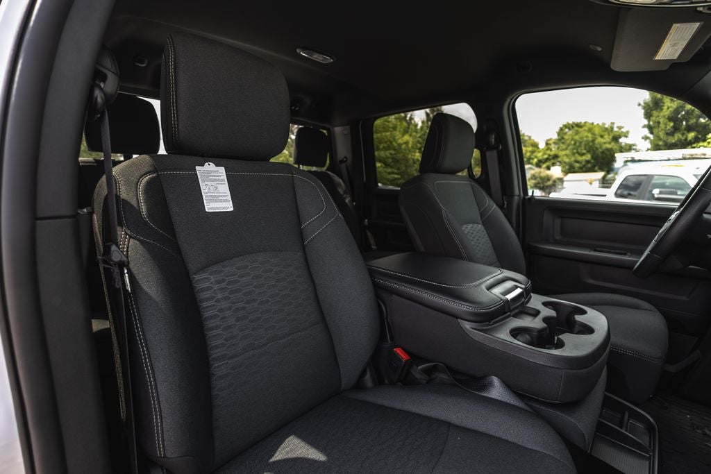 2026 RAM Ram 2500 RAM 2500 BLACK EXPRESS CREW CAB 4X4 6'4' BOX
