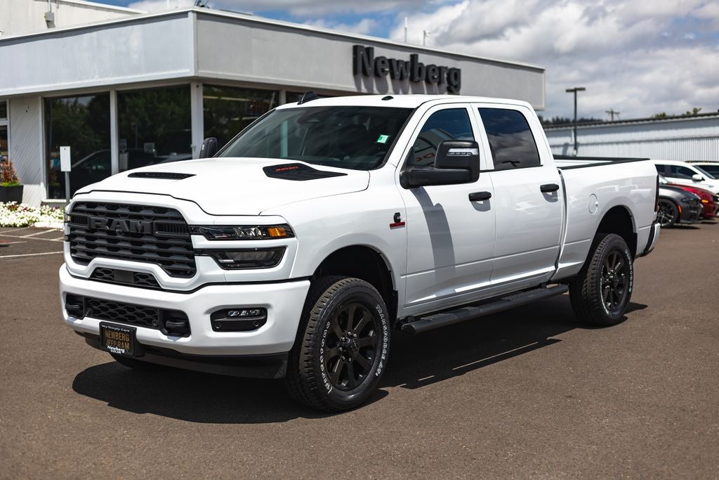 2026 RAM Ram 2500 RAM 2500 BLACK EXPRESS CREW CAB 4X4 6'4' BOX