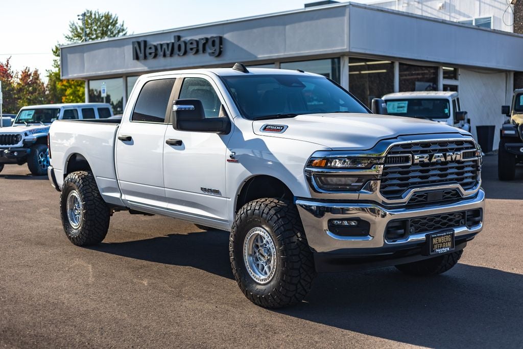 2025 RAM 2500 Big Horn Crew Cab 4x4 6'4' Box