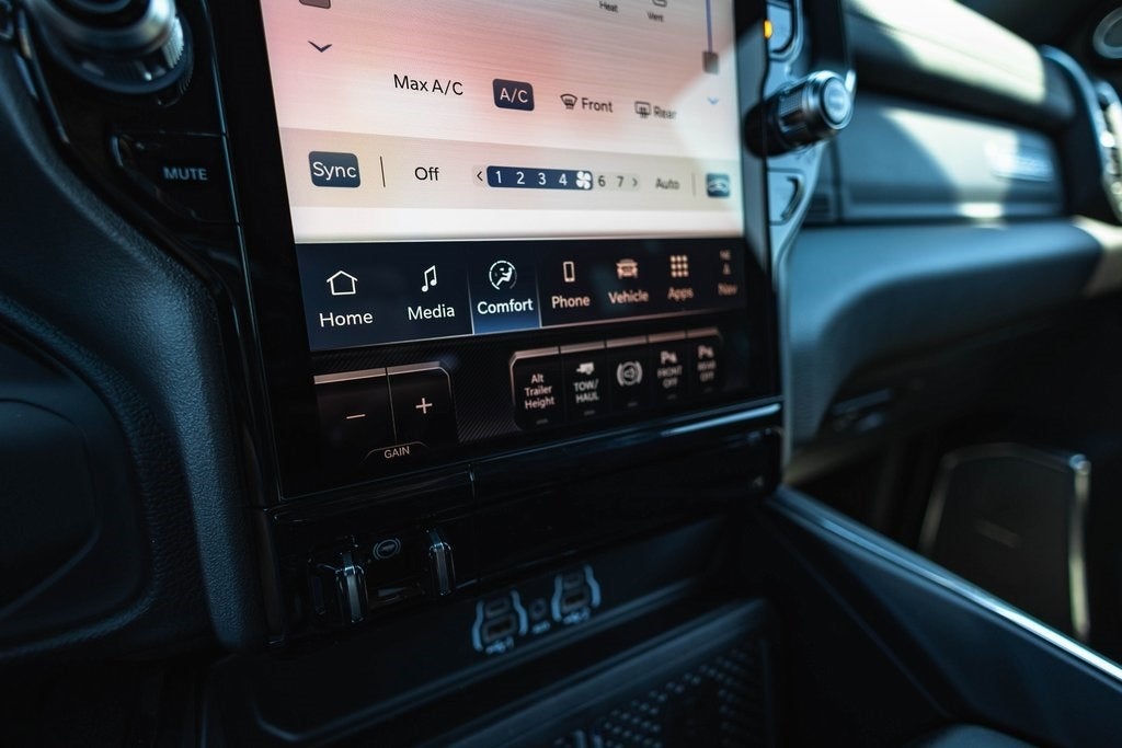 2025 RAM Ram 2500 RAM 2500 LARAMIE CREW CAB 4X4 6'4' BOX