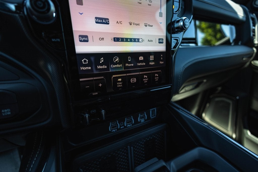 2025 RAM Ram 2500 RAM 2500 LIMITED CREW CAB 4X4 8' BOX