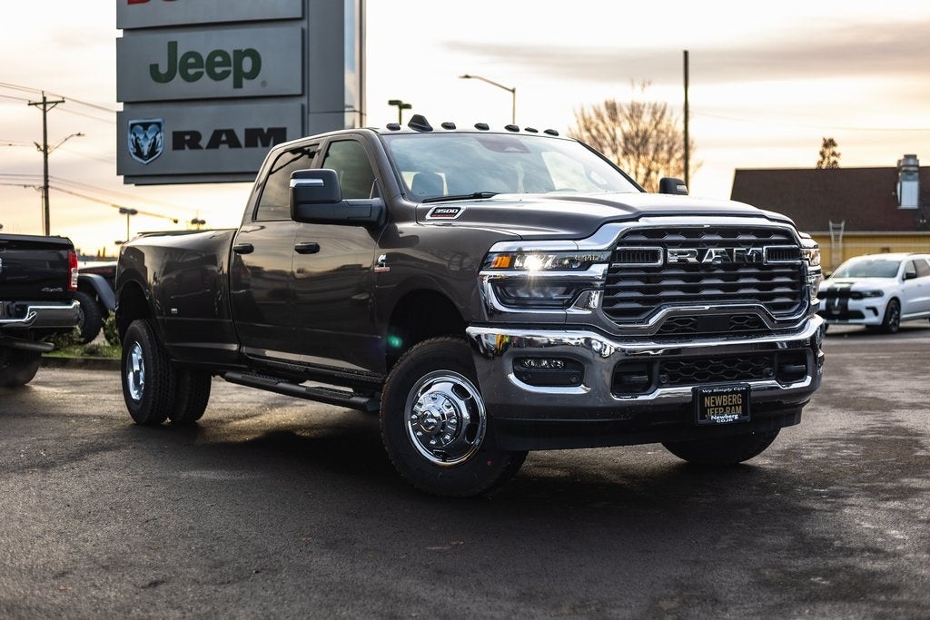 2026 RAM Ram 3500 RAM 3500 TRADESMAN CREW CAB 4X4 8' BOX