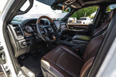 2020 RAM 3500 Laramie Longhorn Crew Cab 4x4 8' Box