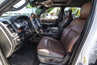 2020 RAM 3500 Laramie Longhorn Crew Cab 4x4 8' Box