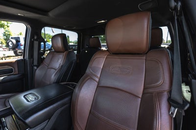 2020 RAM 3500 Laramie Longhorn Crew Cab 4x4 8' Box