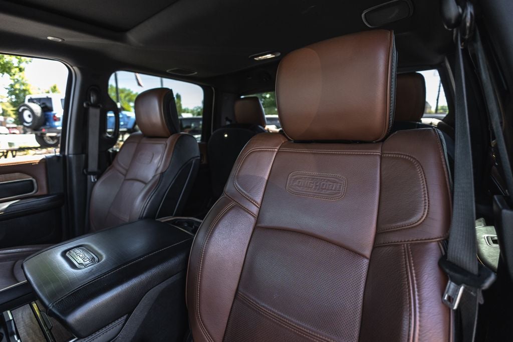 2020 RAM 3500 Laramie Longhorn Crew Cab 4x4 8' Box