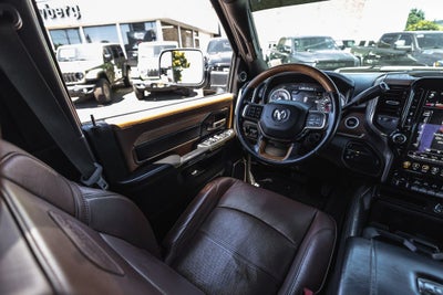2020 RAM 3500 Laramie Longhorn Crew Cab 4x4 8' Box