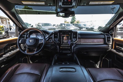 2020 RAM 3500 Laramie Longhorn Crew Cab 4x4 8' Box
