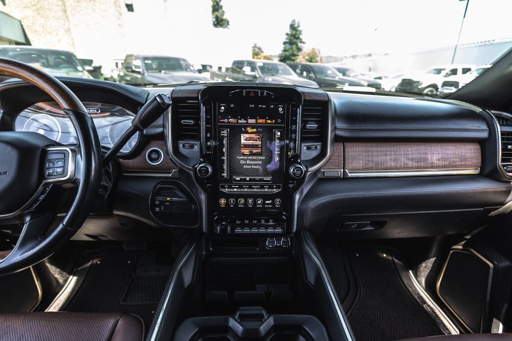 2020 RAM 3500 Laramie Longhorn Crew Cab 4x4 8' Box