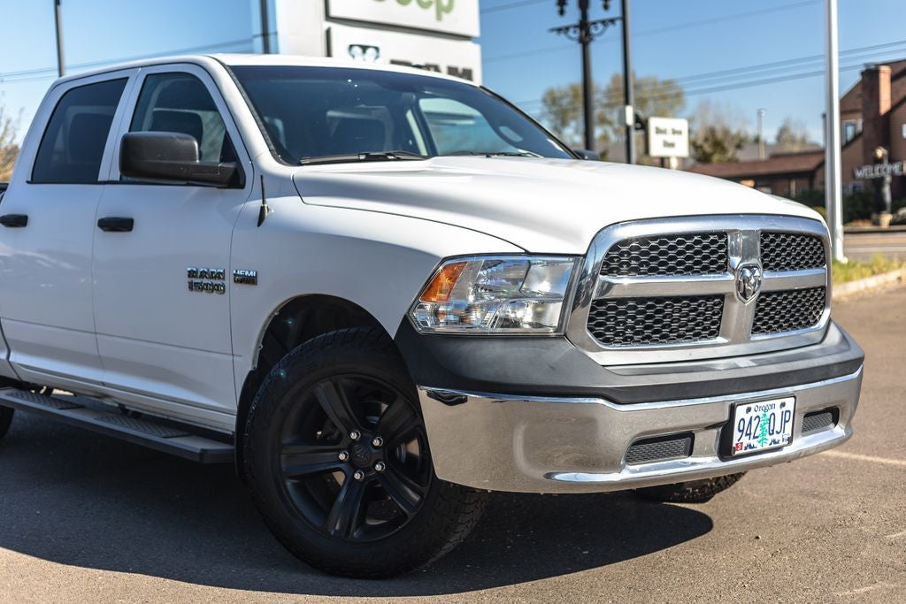 2017 RAM 1500 ST