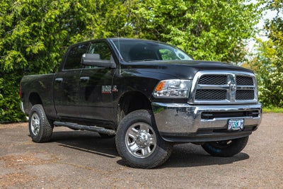 2017 RAM 2500 Tradesman Crew Cab 4x4 6'4' Box