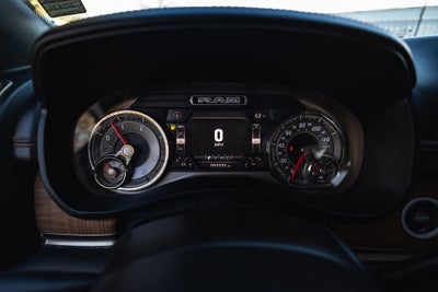 2019 RAM 2500 Longhorn Crew Cab 4x4 6'4' Box