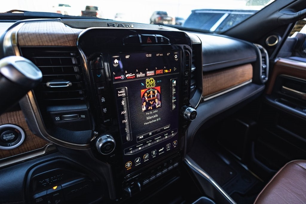 2019 RAM 2500 Longhorn Crew Cab 4x4 6'4' Box