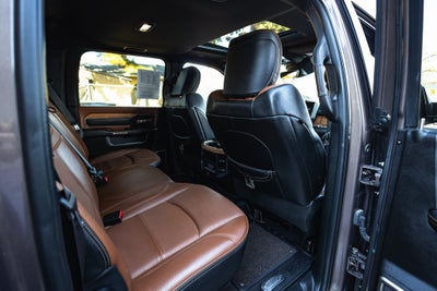 2019 RAM 2500 Longhorn Crew Cab 4x4 6'4' Box