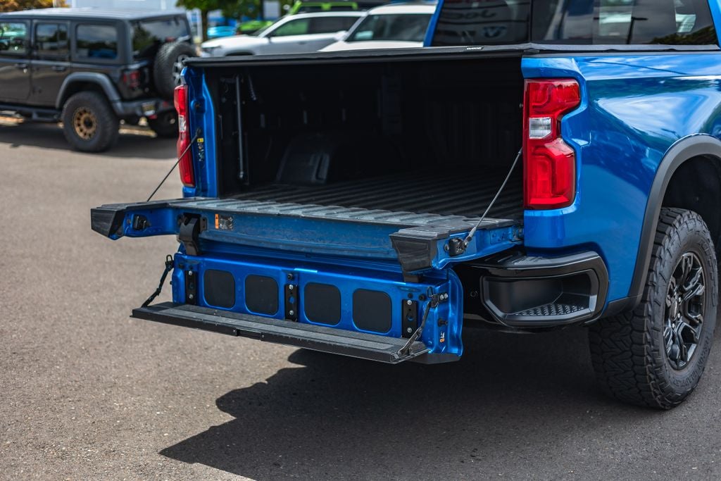 2022 Chevrolet Silverado 1500 4WD Crew Cab Short Bed ZR2