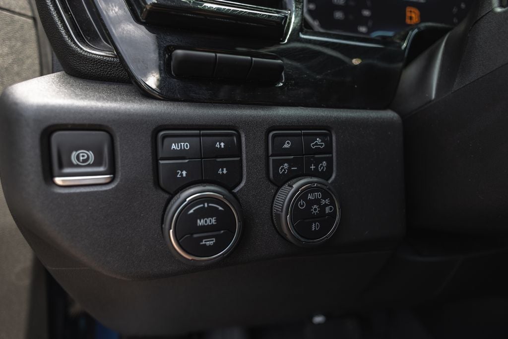 2022 Chevrolet Silverado 1500 4WD Crew Cab Short Bed ZR2