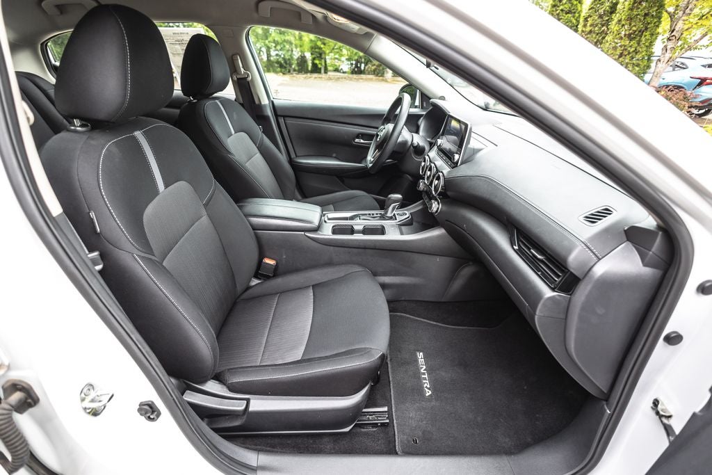 2024 Nissan Sentra SV Xtronic CVT