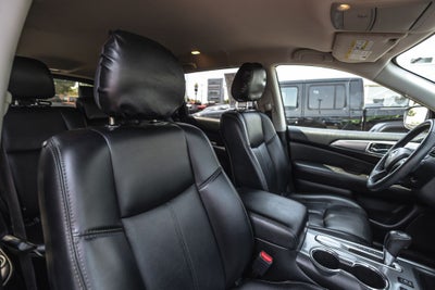 2019 Nissan Pathfinder SL