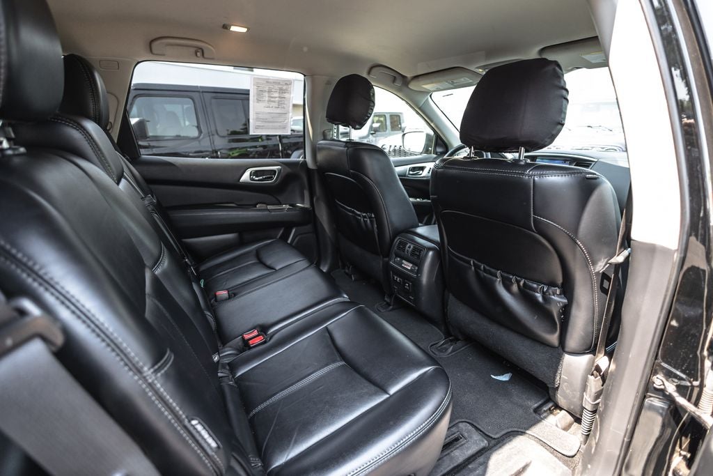2019 Nissan Pathfinder SL