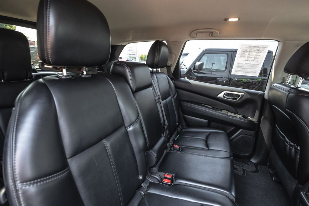 2019 Nissan Pathfinder SL
