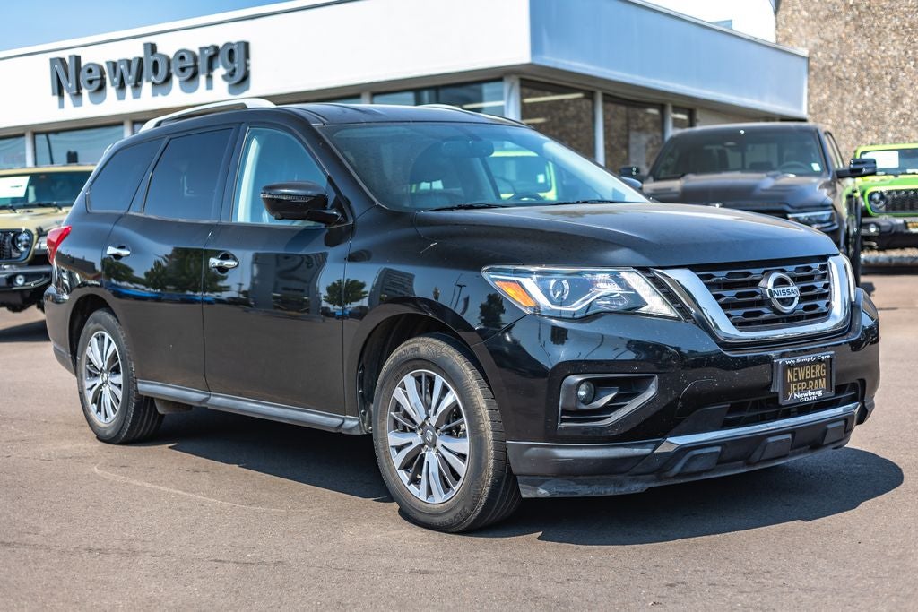 2019 Nissan Pathfinder SL