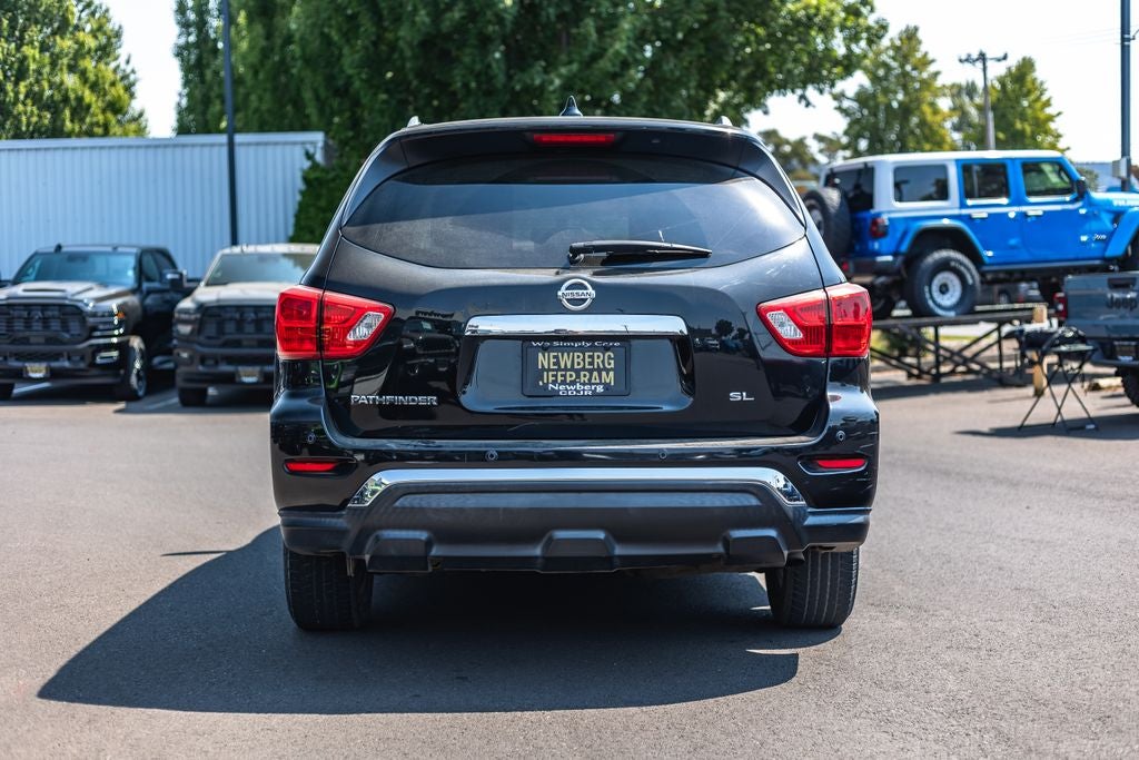 2019 Nissan Pathfinder SL