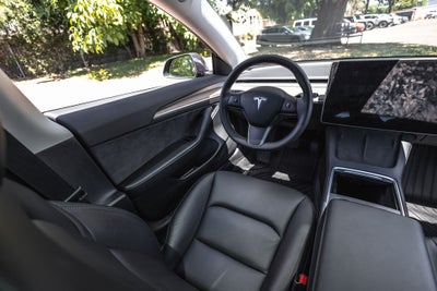 2022 Tesla Model 3 Rear-Wheel Drive