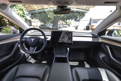 2022 Tesla Model 3 Rear-Wheel Drive