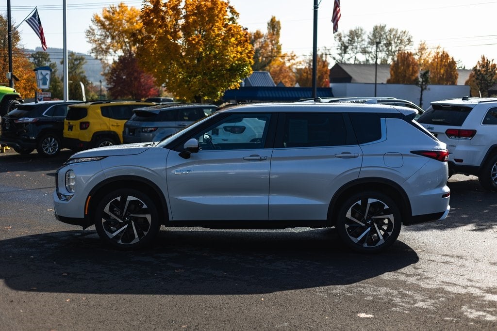 2023 Mitsubishi Outlander PHEV SE S-AWC