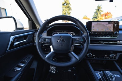 2023 Mitsubishi Outlander PHEV SE S-AWC