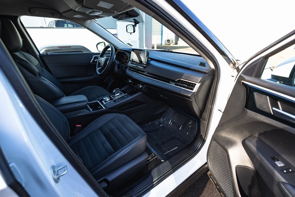 2023 Mitsubishi Outlander PHEV SE S-AWC