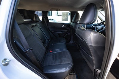 2023 Mitsubishi Outlander PHEV SE S-AWC