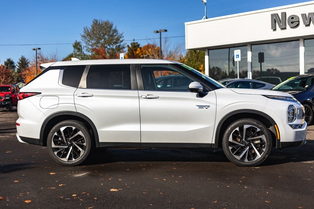 2023 Mitsubishi Outlander PHEV SE S-AWC