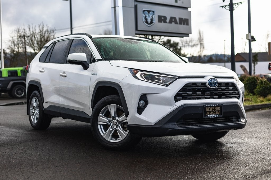 2020 Toyota RAV4 Hybrid XLE