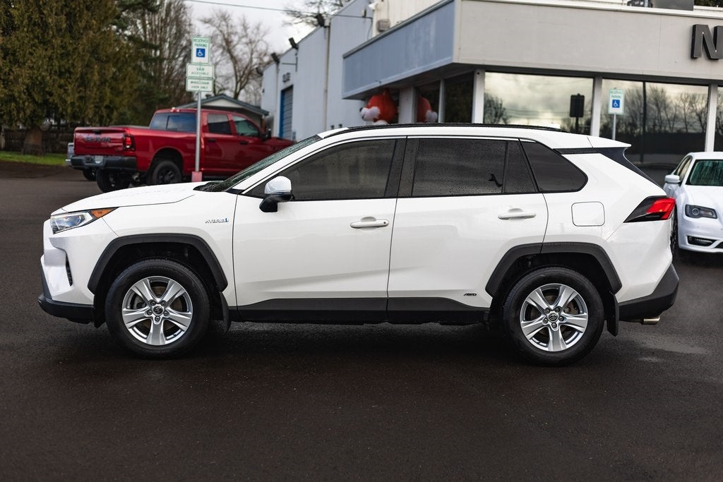 2020 Toyota RAV4 Hybrid XLE