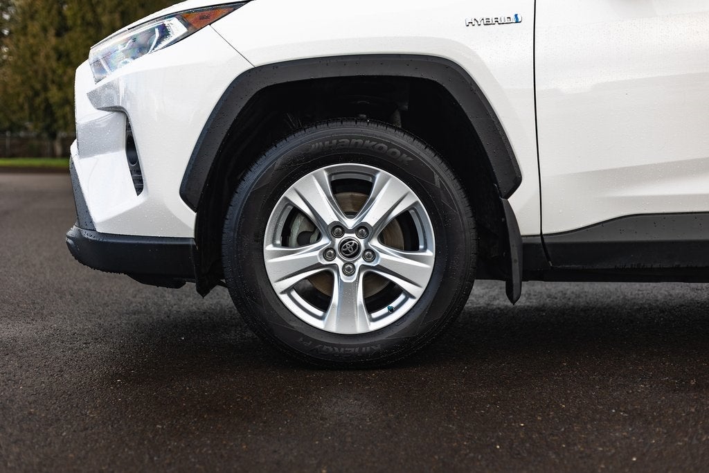 2020 Toyota RAV4 Hybrid XLE