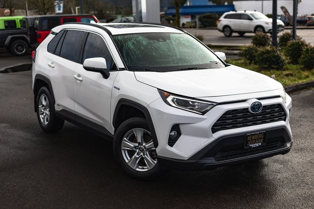 2020 Toyota RAV4 Hybrid XLE