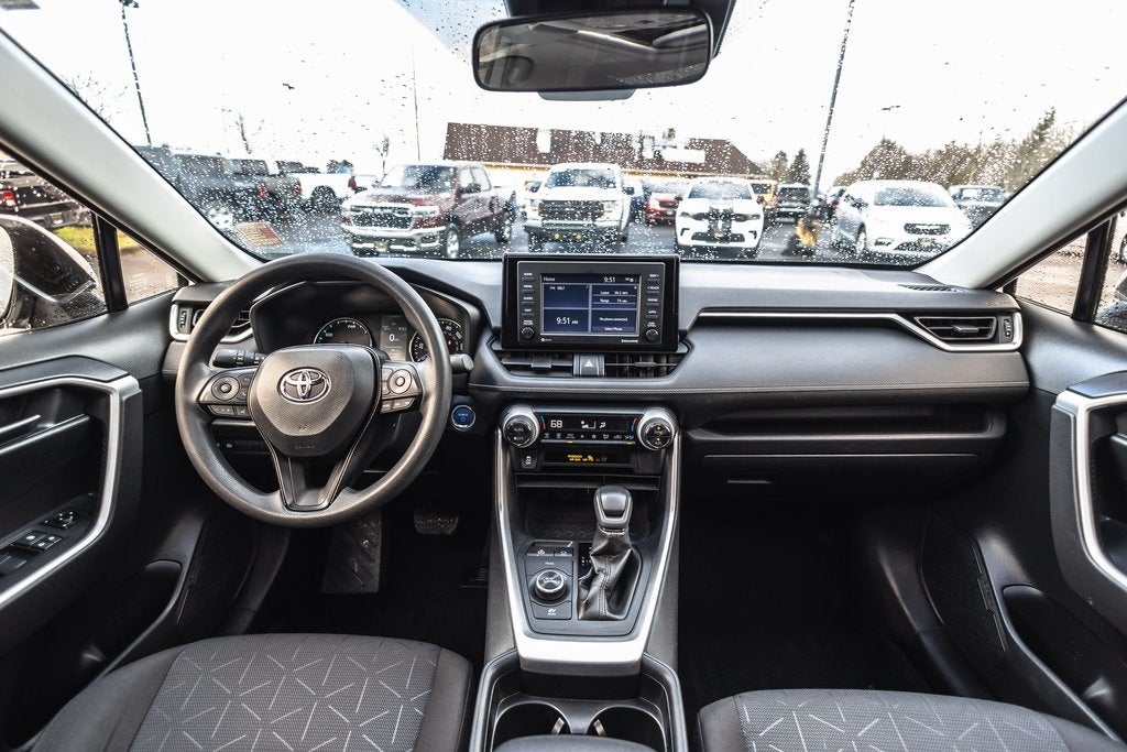 2020 Toyota RAV4 Hybrid XLE