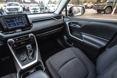 2020 Toyota RAV4 Hybrid XLE