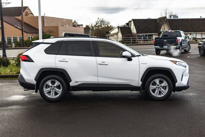 2020 Toyota RAV4 Hybrid XLE