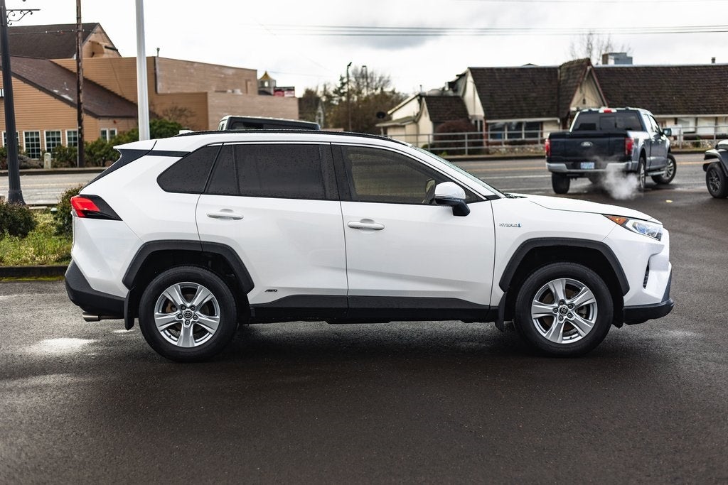2020 Toyota RAV4 Hybrid XLE