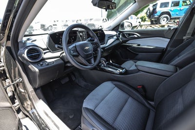 2024 Chevrolet Trax FWD LT
