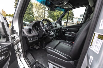 2019 Mercedes-Benz Sprinter 2500 High Roof I4