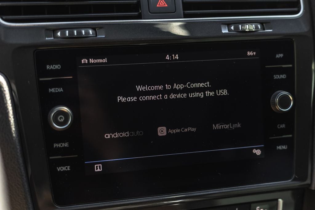 2019 Volkswagen e-Golf SE