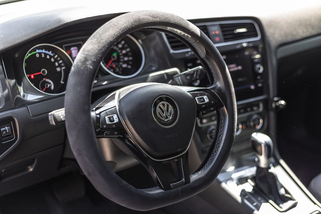 2019 Volkswagen e-Golf SE